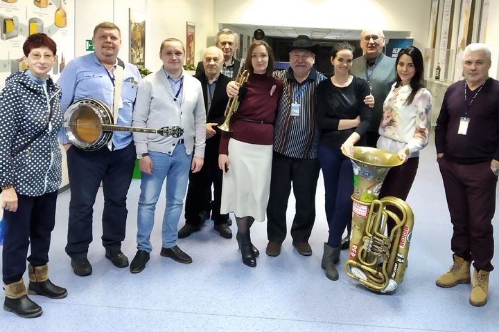 Сибирские мастера джаза порадовали сотрудников пивоварни «Балтика» хорошей музыкой