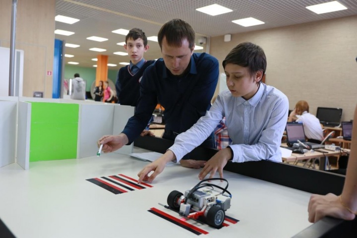 Новосибирский «Детский технопарк» получил миллион рублей на новое оборудование