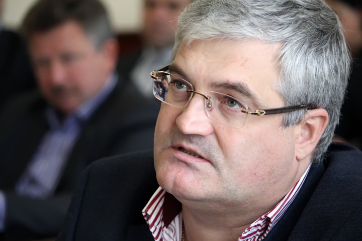 Новосибирский депутат попросит прокуратуру проверить выплаты департамента ЖКХ мэрии
