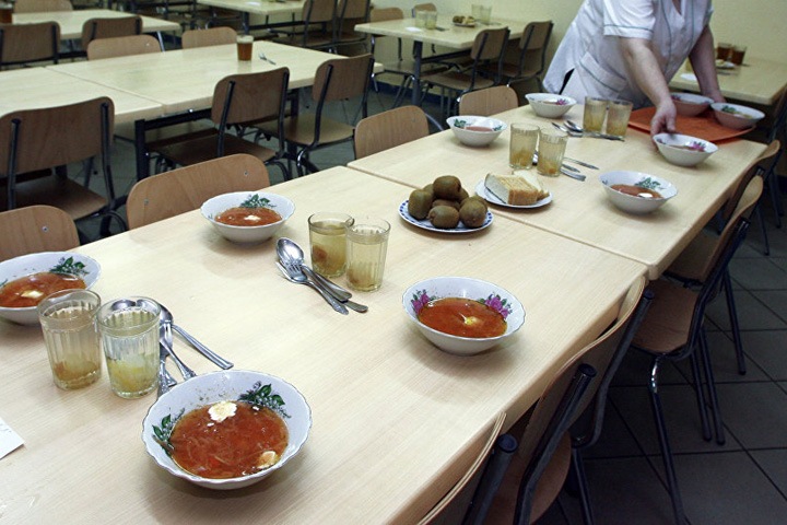 Комиссия в Кемерове опровергла информацию о голодных обмороках у школьников