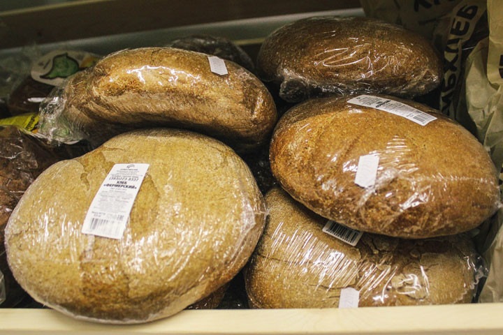 Хлеб и мясо стали менее доступны для новосибирцев