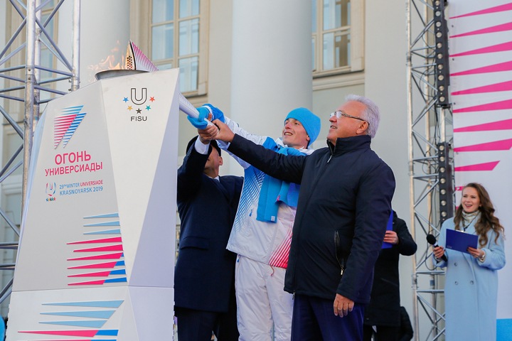 Красноярский губернатор предложил попросить у Бога снег для Универсиады