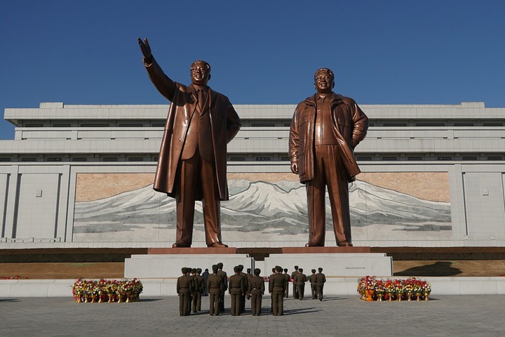Красноярцы массово уезжают в Северную Корею