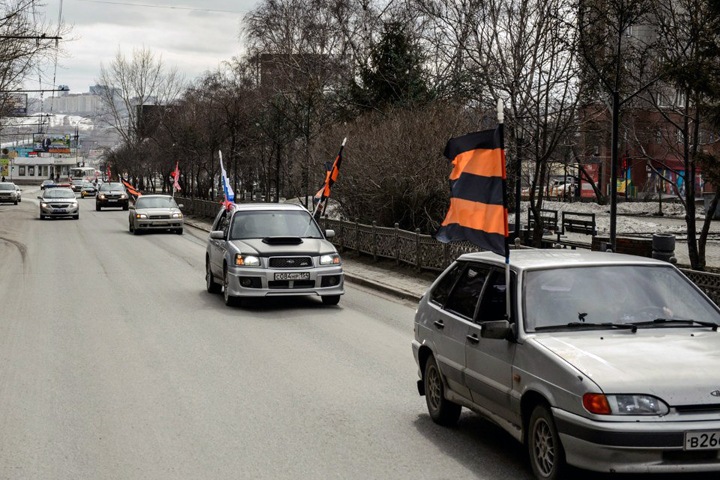 Машины с георгиевскими флагами проедут по Новосибирску на Пасху