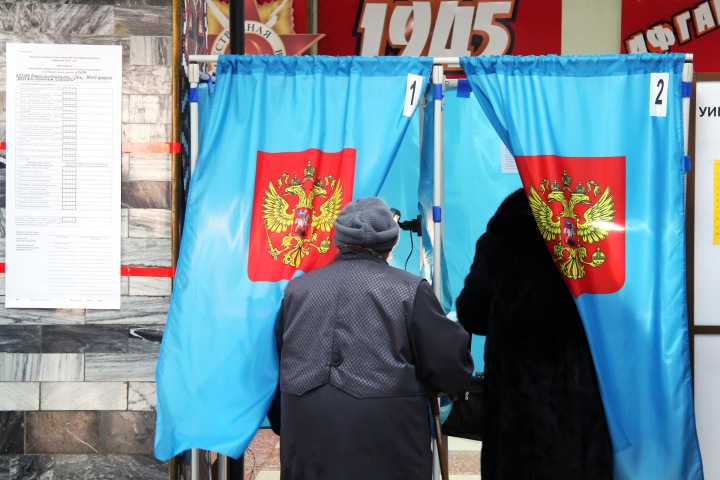 «Единороссы делают это из-за собственной трусости»: новосибирские депутаты об отмене прямых выборов райсоветов