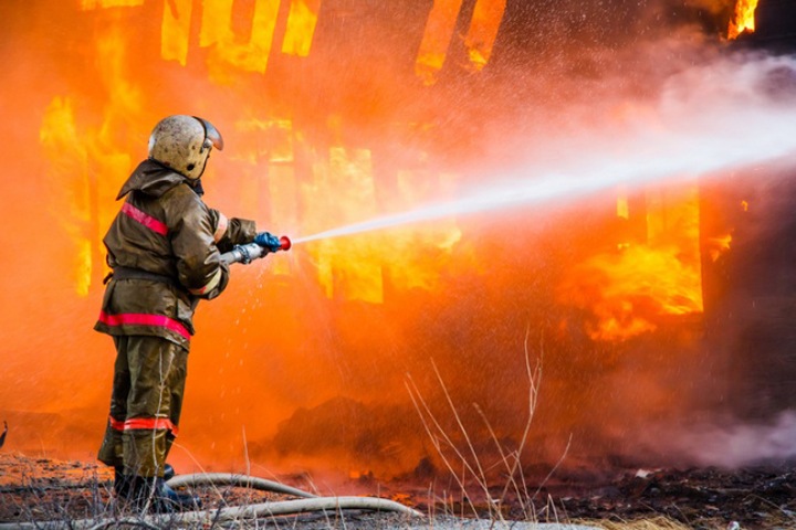 Компания ритуальных услуг и частный детский сад сгорели в Бердске