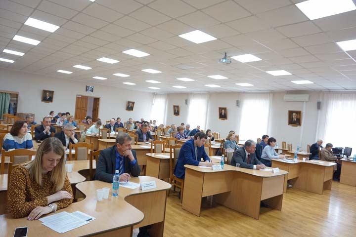 В Новосибирском государственном аграрном университете обсудили кадровое обеспечение АПК