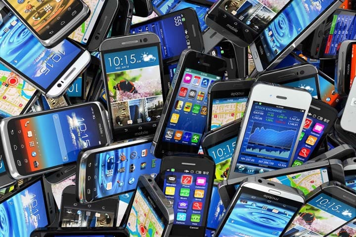 Новосибирского водителя обвинили в краже мобильных телефонов на полмиллиона