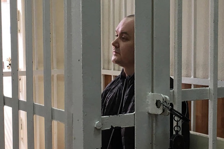 «Образец пыточных камер НКВД»: красноярский экс-депутат пожаловался на условия для арестантов в судах