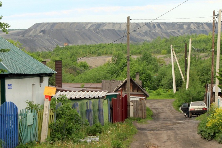 Просившим убежище в Канаде жителям Киселевска запретили собираться на чаепитие