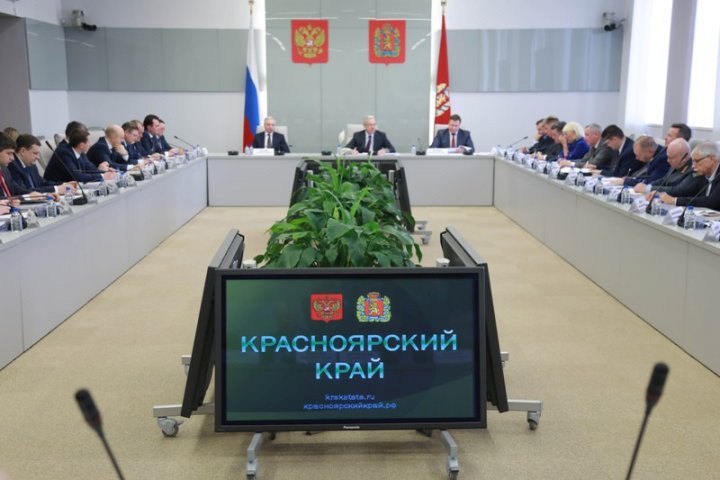 «Это катастрофа»: красноярские депутаты объявили о недоверии Счетной палате края