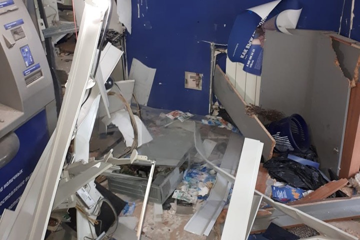 Ущерб от взрыва банкомата в Бийске составил 700 тыс. рублей