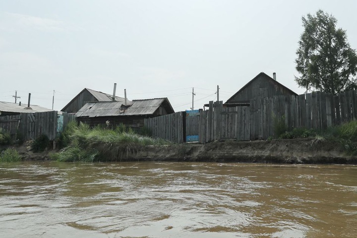 Дома подтопило в Улан-Удэ из-за подъема Селенги