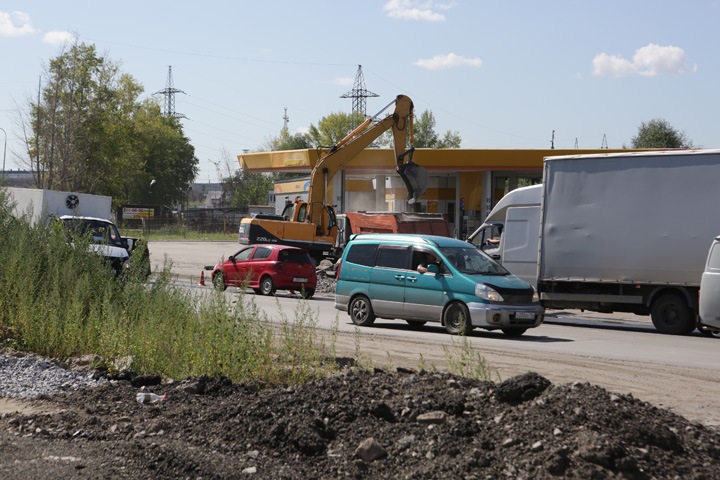 Улицу Большую в Новосибирске расширят до шести полос