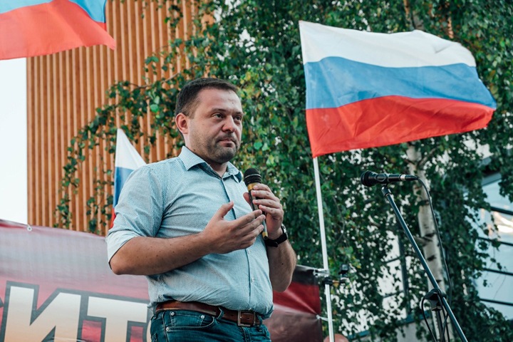 «Месть за позор с дроном»: координатор новосибирского штаба Навального о двух обысках подряд