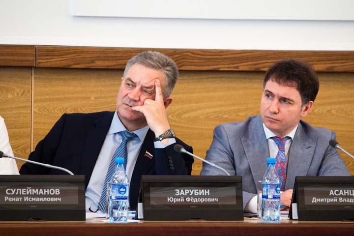 Единороссы предложили «подумать» над отменой списков на выборах в горсовет Новосибирска