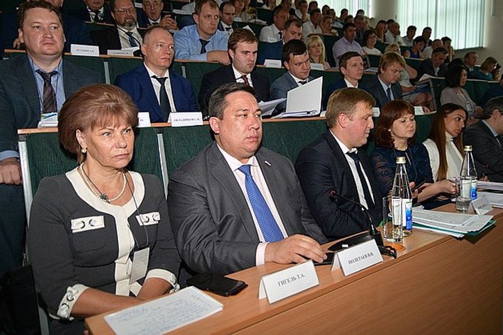 Алтайские власти переназначили голосовавших за повышение пенсионного возраста сенаторов
