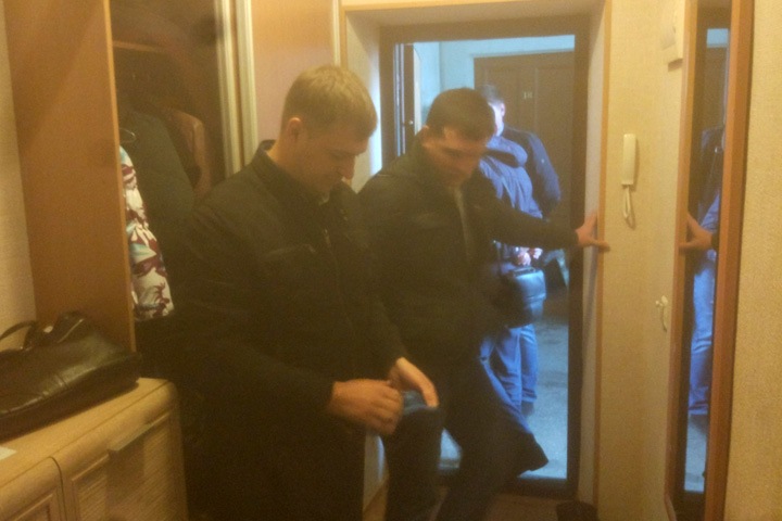 Обыски проходят у бывшего координатора штаба Навального в Новокузнецке