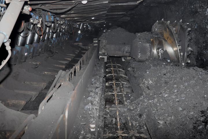 Работники шахты «Октябрьская» в Кузбассе отказались выходить на работу из-за долгов по зарплате