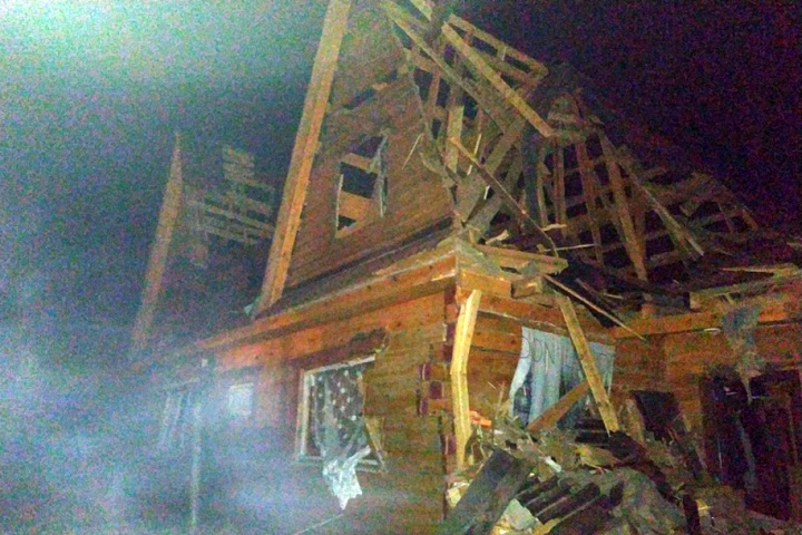 Несколько домов повреждены взрывом в селе под Иркутском
