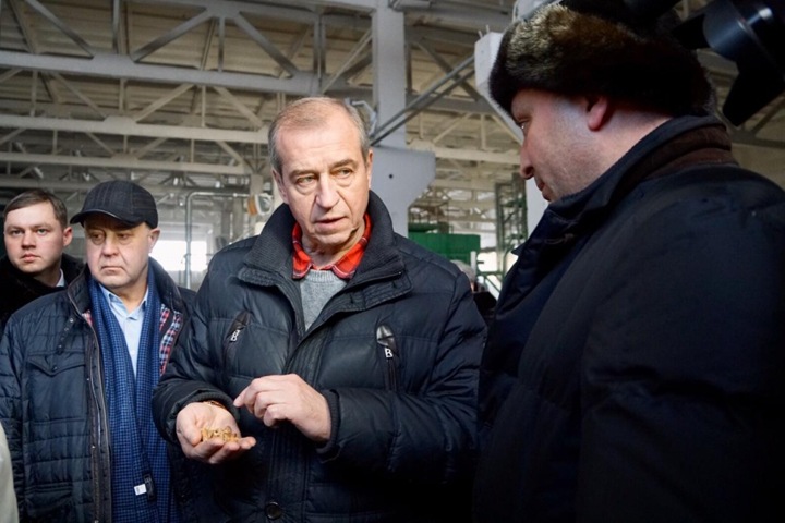 Эксперты об уходе Левченко: Много не поделенной федеральными и бандитскими группами наличности