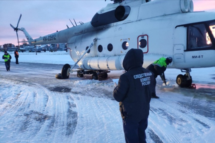 Стойка шасси сломалась у вертолета после приземления в Иркутске