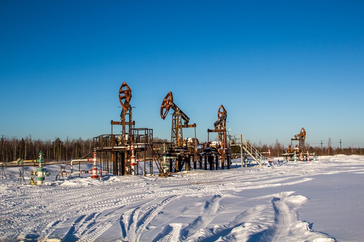 Сибнедра планируют разведку нефти на огромном участке на границе трех регионов
