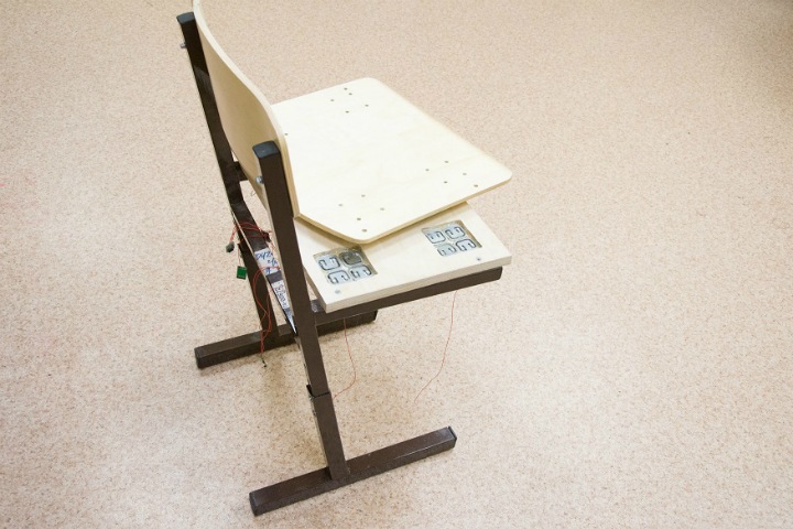 «Умный» стул исправит осанку школьников