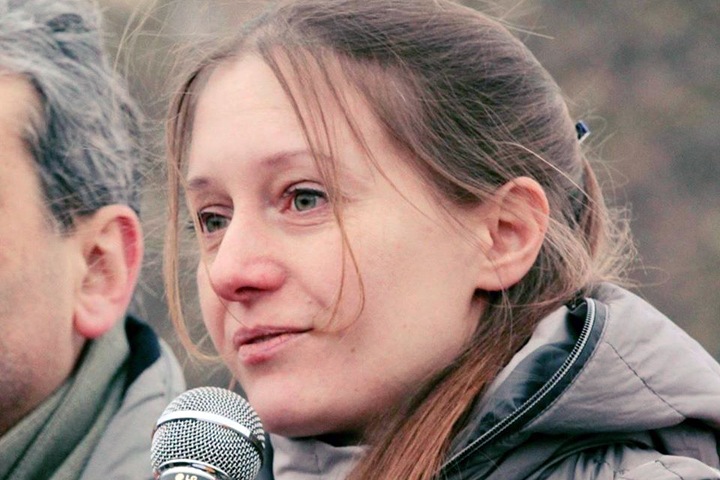 Экспертизу по делу обвиняемой в «оправдании терроризма» журналистки заказали хакасской активистке ОНФ. Она находила угрозы властям в сохранении языка