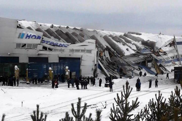 СК начал проверку после обрушения вагоноремонтного завода в Кузбассе
