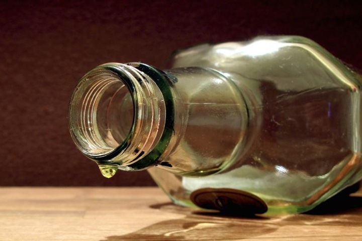 Массовое отравление алкоголем в Омске. Пять человек скончались