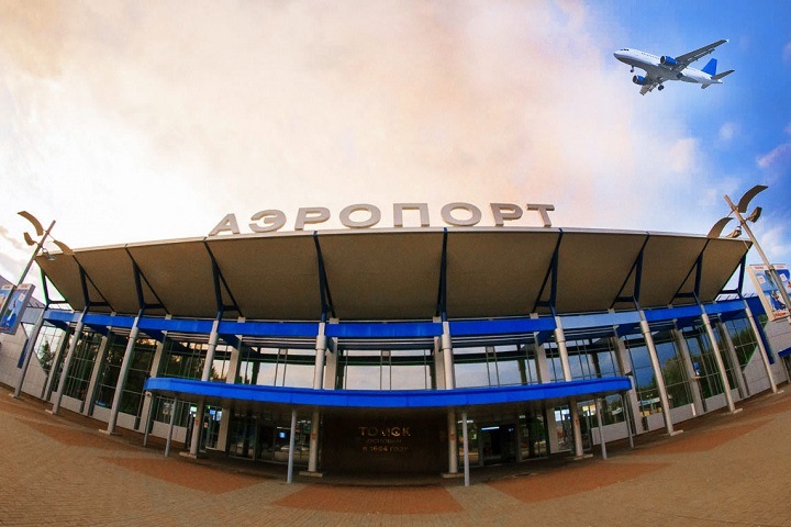 Томский аэропорт начал работу после аварийной посадки самолета