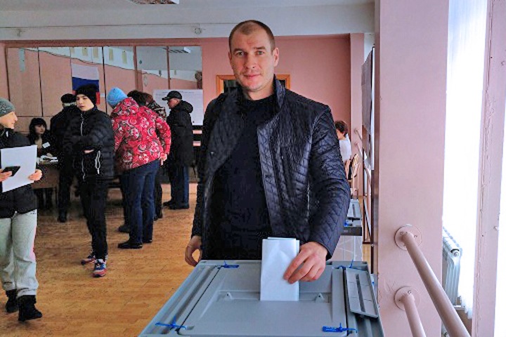 Омский депутат Госдумы назвал главного конкурента «ЕР» на выборах