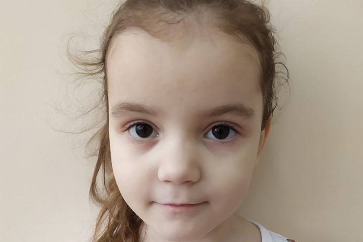 Новосибирской девочке без кишечника требуется дорогое внутривенное питание