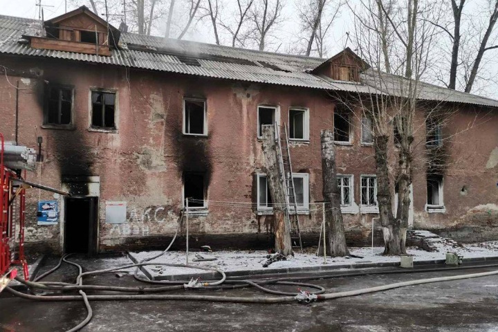 Многоквартирный дом сгорел в Красноярске. Есть жертвы