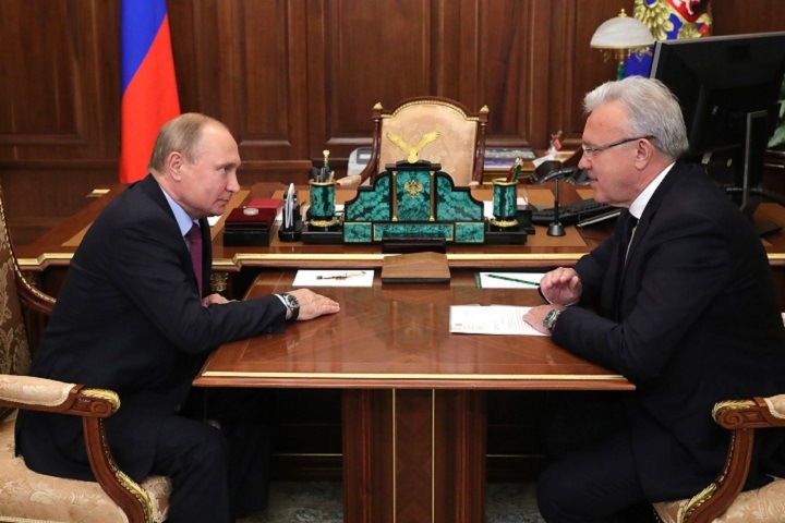 Красноярский бюджет потратит миллионы на оценку доверия к Путину и Уссу