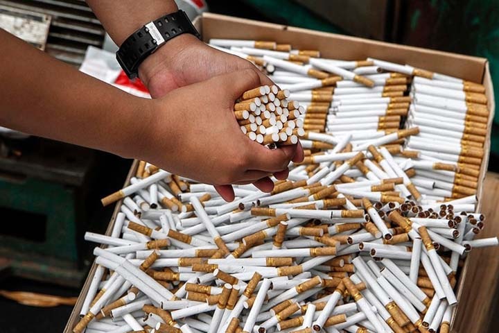 Эксперты связали подростковое курение с доступностью нелегальных сигарет