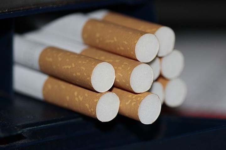 Более 2,5 млн нелегальных сигарет обнаружено в гараже у жителя Абакана
