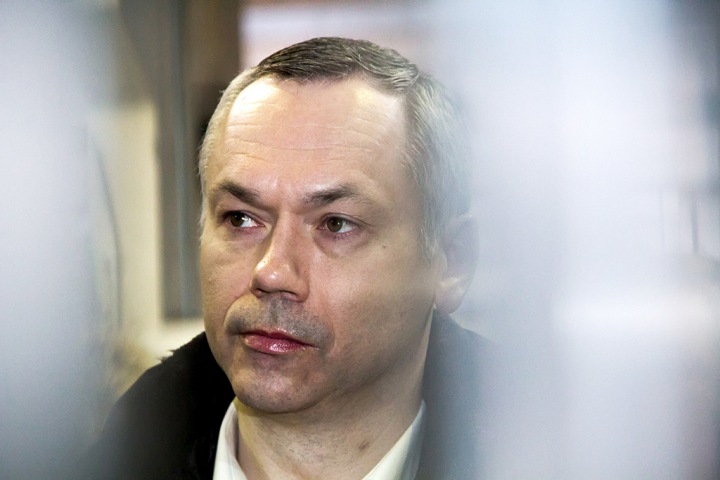 Новосибирский губернатор предложил работодателям измерять температуру из-за коронавируса
