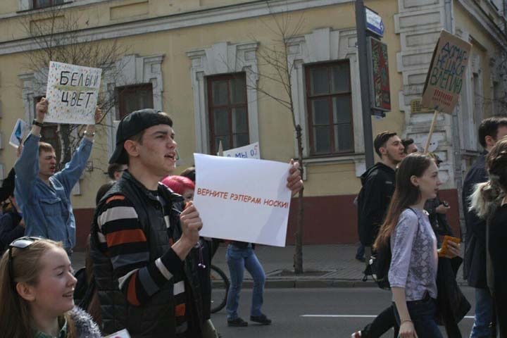 Красноярский суд вернул в полицию дело о демонстрации свастики в ролике «Я не наци»