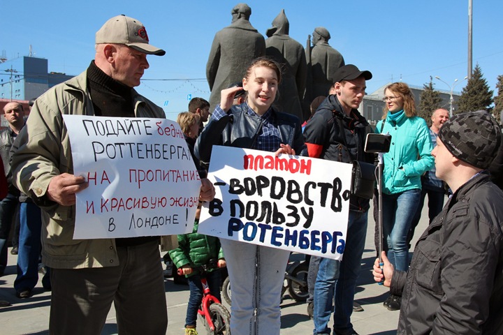 Сибирские перевозчики попросили от Путина мораторий на «Платон»