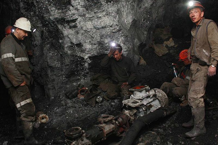 Власти Кузбасса ищут крайнего за сокращения на шахтах