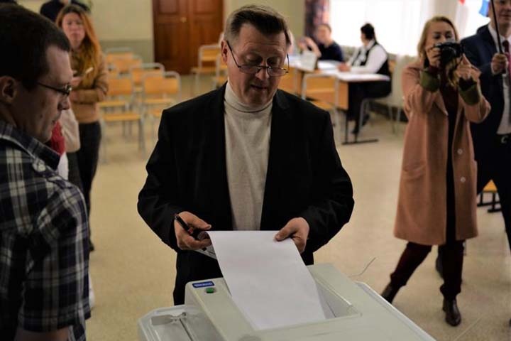 Локоть рассказал о «стрессе» партий после перенарезки избирательных округов в горсовет