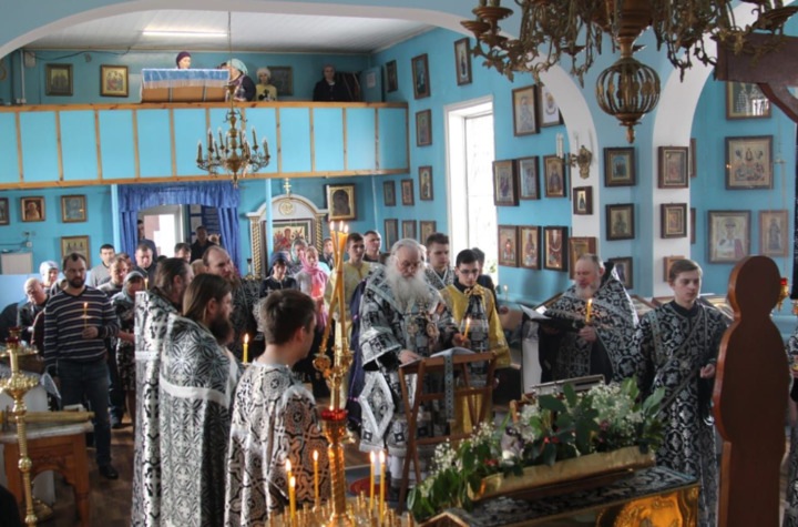 РПЦ решила не закрывать храмы на Алтае из-за коронавируса