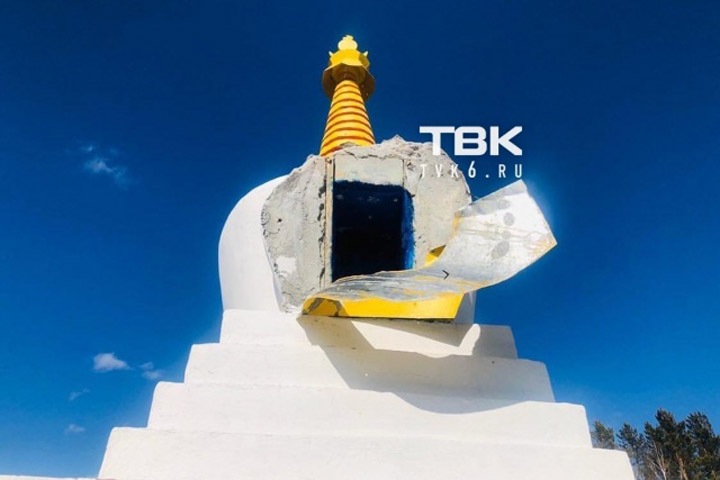 Буддийский монумент разрушили под Красноярском. Вандалам обещают «состояние адской паранойи»