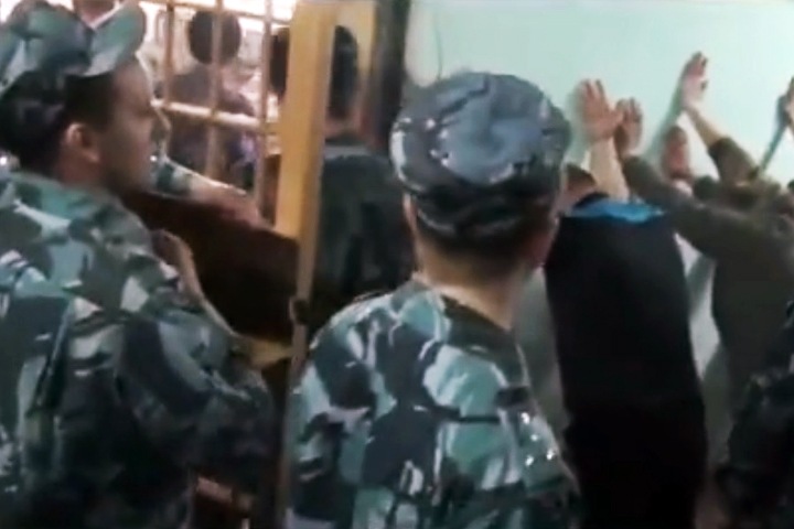 Прокуратура подтвердила применение силы к заключенным в кузбасском СИЗО. Сотрудники продолжают работать