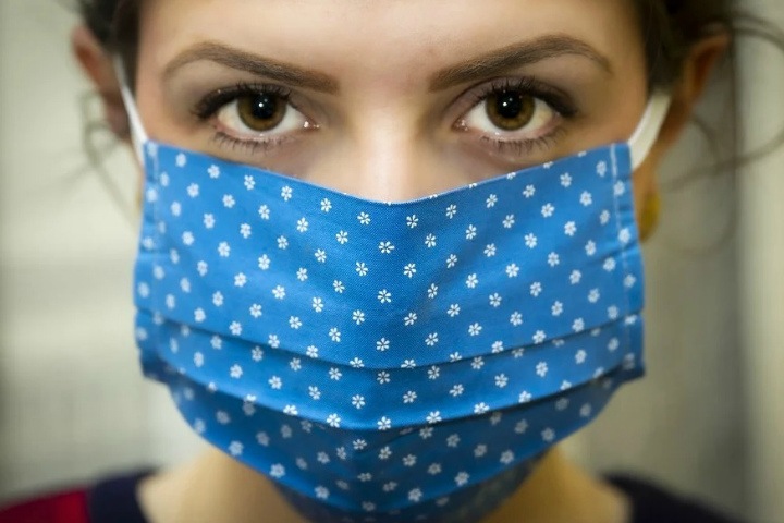 Сотрудница детской поликлиники заразилась коронавирусом в Республике Алтай
