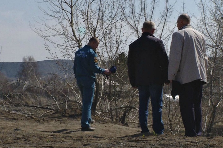 Власти Киселевска объяснили нагрев земли на месте эндогенного пожара солнцем