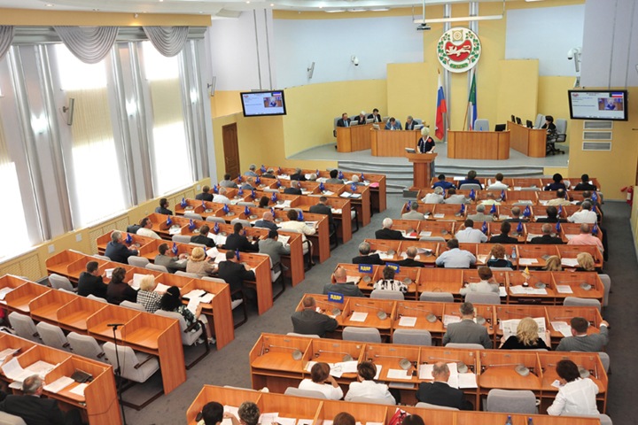 Депутаты «ЕР» и ЛДПР сорвали сессию парламента Хакасии