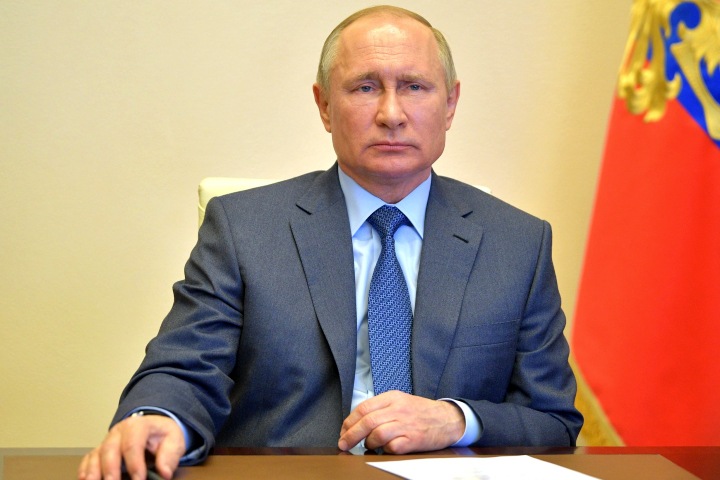 Суд подтвердил необходимость оплачивать кредиты в установленные Путиным «нерабочие дни»